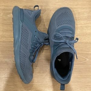 APL techloom tracer sneakers